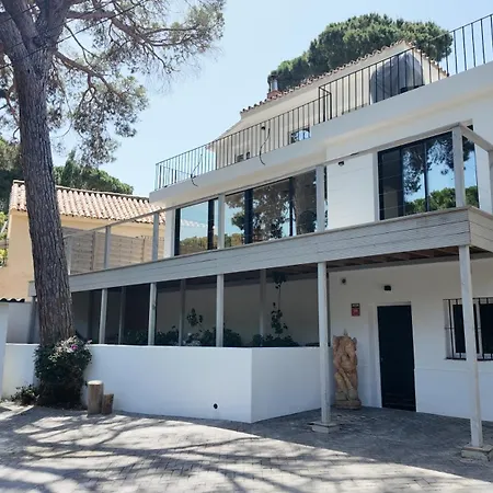 Casa Bahari Near The With Pool, Bbq, And Lounge マルベーリャ
