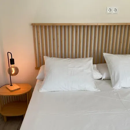 别墅 Casa Bahari Near The With Pool, Bbq, And Lounge