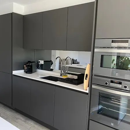 Casa Bahari Near The With Pool, Bbq, And Lounge Villa Marbella