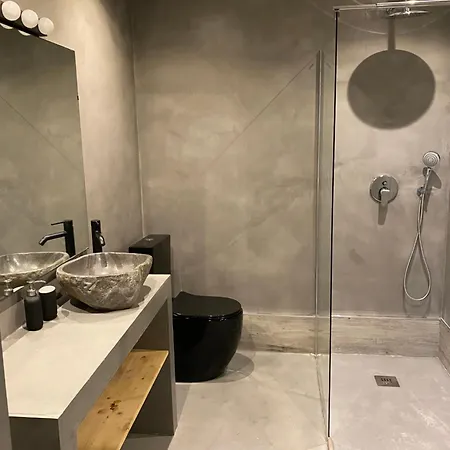 Casa Bahari Near The With Pool, Bbq, And Lounge