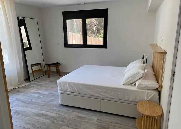 Casa Bahari Near The With Pool, Bbq, And Lounge Marbella