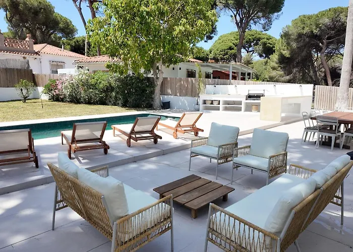 Casa Bahari Near The With Pool, Bbq, And Lounge *