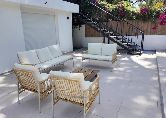 Casa Bahari Near The With Pool, Bbq, And Lounge *